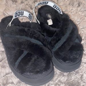 Platform UGG cross slippers